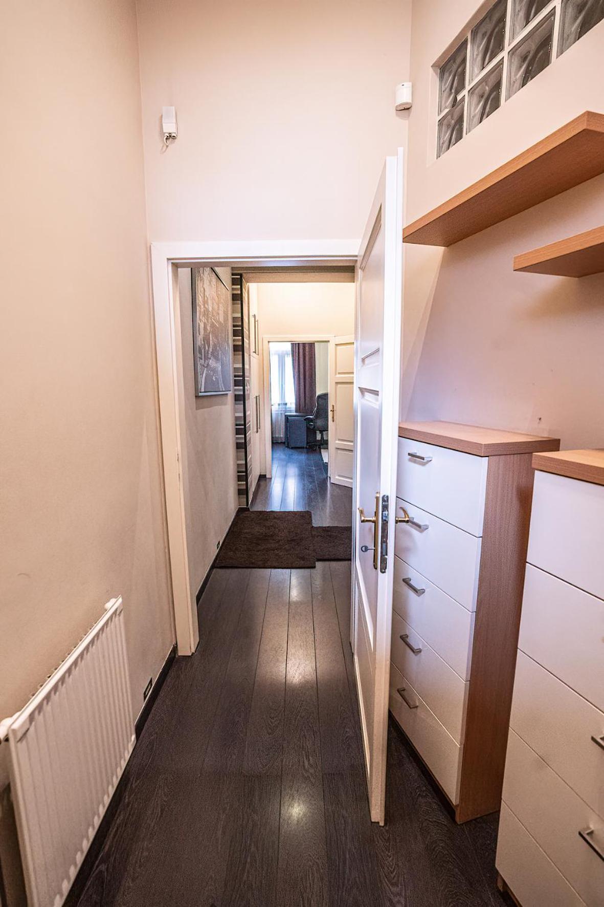 Kelemen Apartment Сегед Экстерьер фото